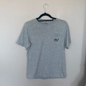 Boy vineyard Vines T-shirt